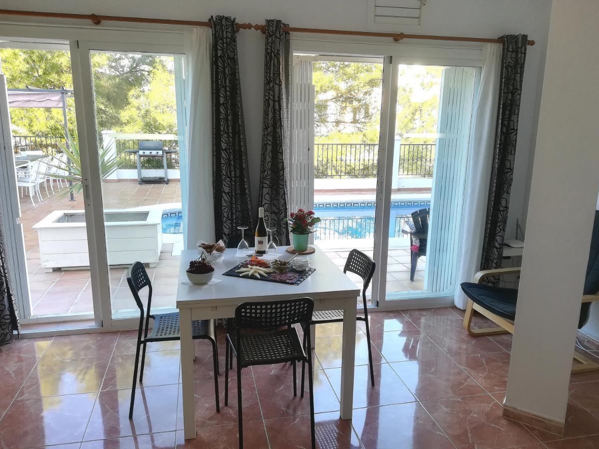 Burriana Holiday Apartments Nerja Exteriör bild